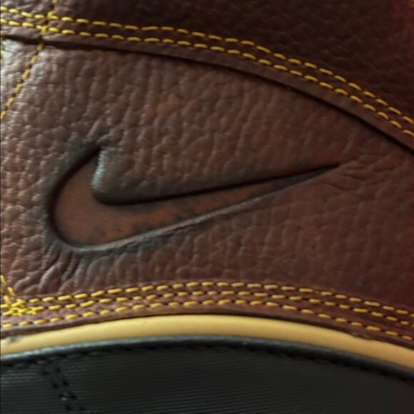 Nike Men’s Woodside 2 High ACG Dark Gold Leaf Boots Size 8. main image 6